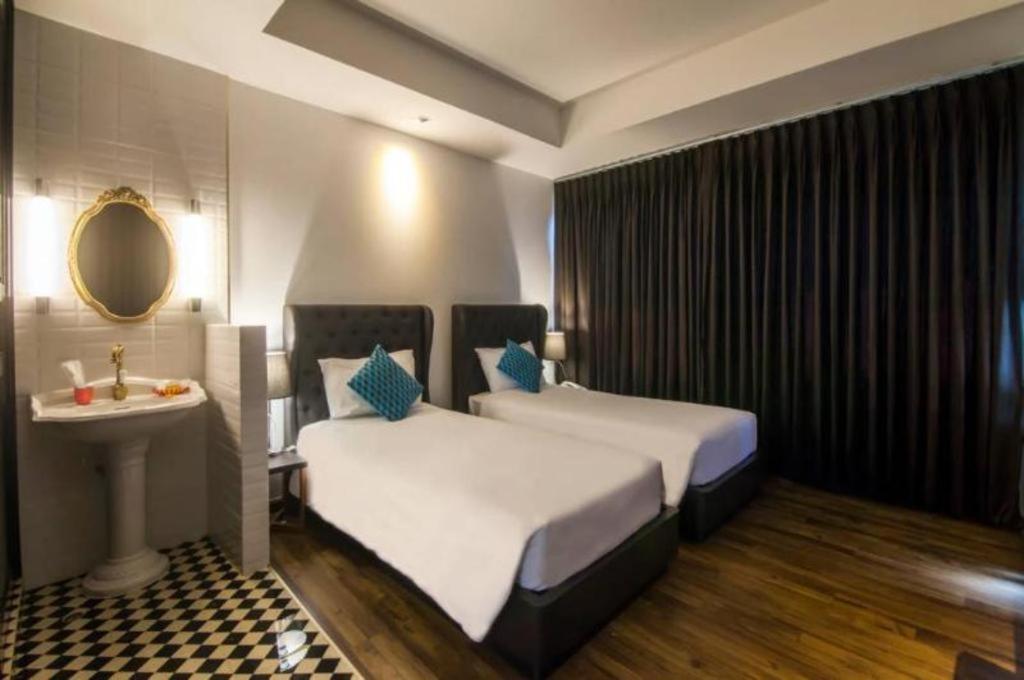 First House Hotel Bangkok Zewnętrze zdjęcie